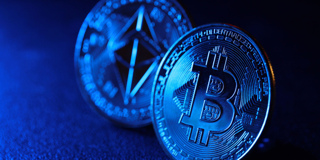 Bitcoin, Ethereum Dip as Trump's Tariffs on China Take Effect - Decrypt