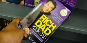 Rich Dad Poor Dad Author Can't Believe People Aren’t Buying Bitcoin - Decrypt