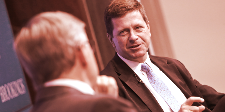 Trump Taps Jay Clayton, the SEC Chair Who Sued Ripple, to Lead AI Push - Decrypt