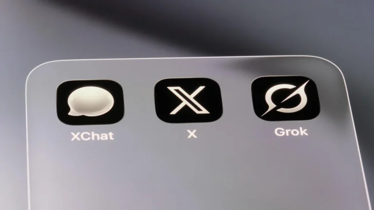 x subscription rolls grok cursor and x premium into a single plan starting at 8 For eight dollars a month, one bill now covers a blue checkmark, a chatbot and a coding tool. That is the idea behind the X Subscription, a combined membership that SpaceXSI unveiled on October 12, 2026. It brings Grok, Grok Bot, Cursor and X Premium together under one plan, and what you get depends on which of its four tiers you pay for.